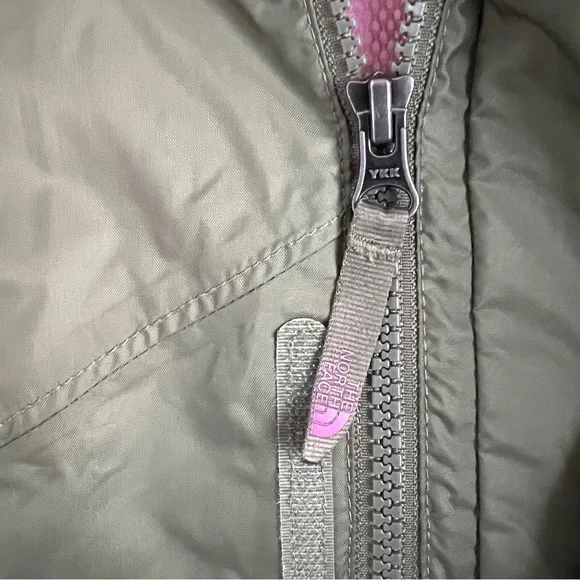 The North face Dry Vent Girls XL (18) Jacket lightweight packable EUC - Picture 7 of 9
